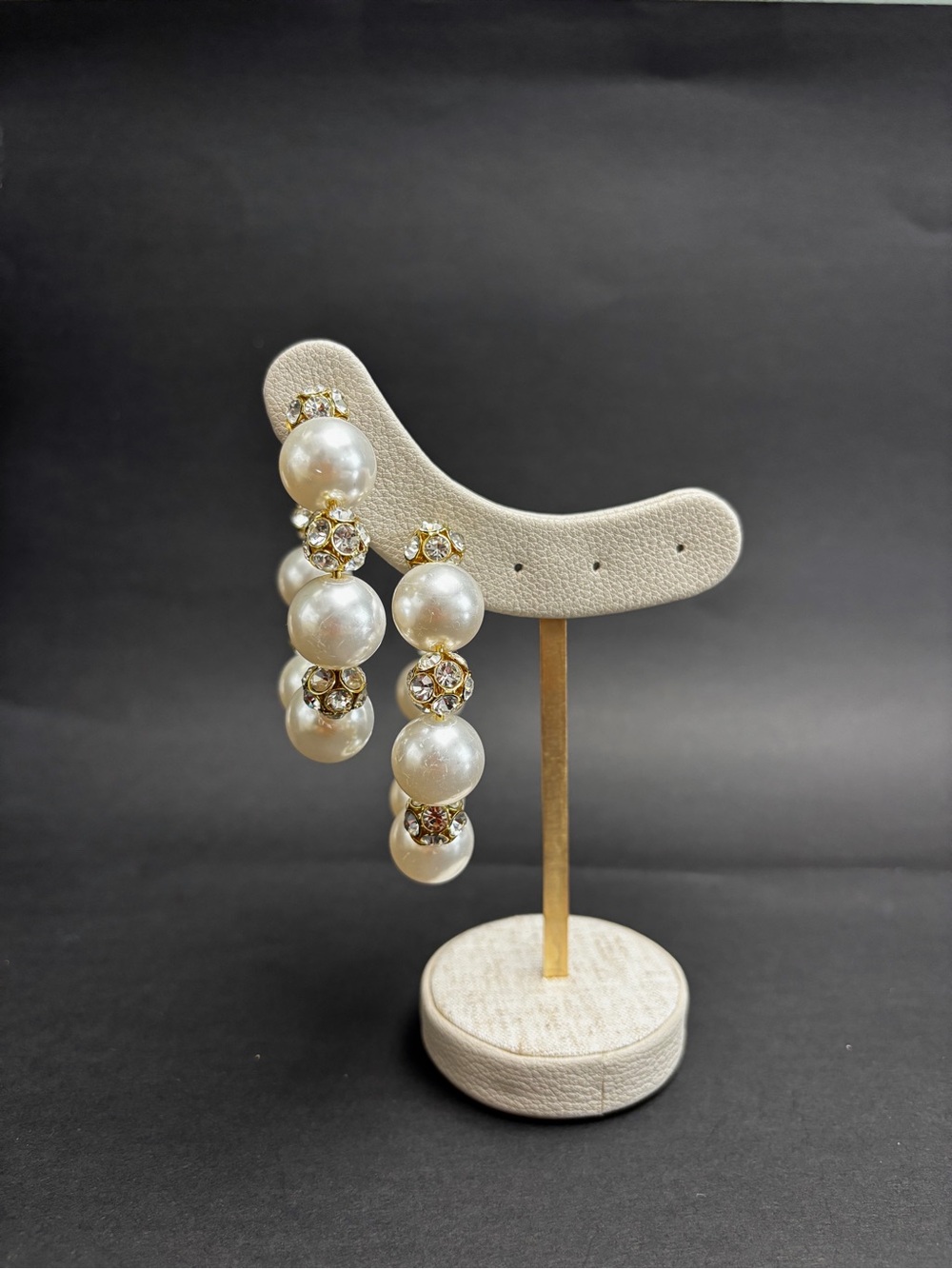 Lele Sadoughi Pearl and Gold Crystal Hoop Earrings - Ivory and Gold - Picture 2 of 3
